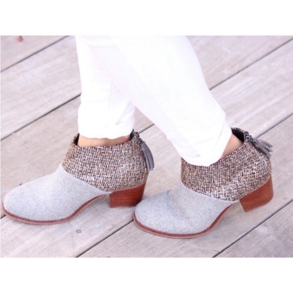Toms‎ Leila Grey Felt Shine Boucle Bootie 6